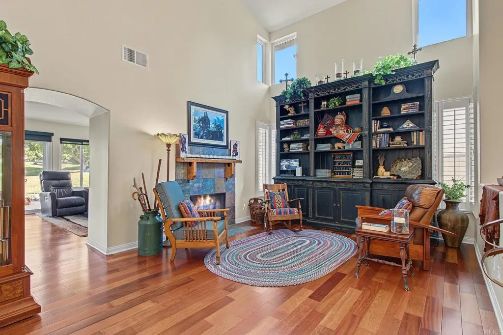 https://cdn.realtyfeed.com/cdn/127/307086151/2215de26c306a2bdacb9c1cc5e87023f.webp