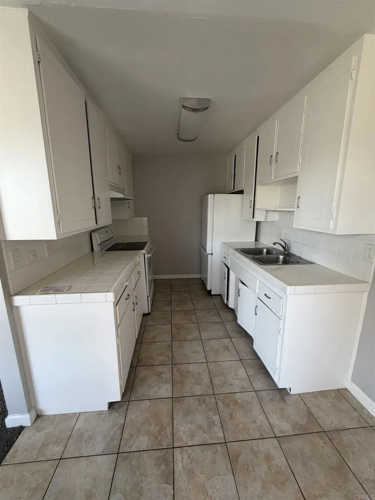 285 Moss Street Unit 103, Chula Vista, CA 91911 - Photo 3 of 18, Chula Vista, CA