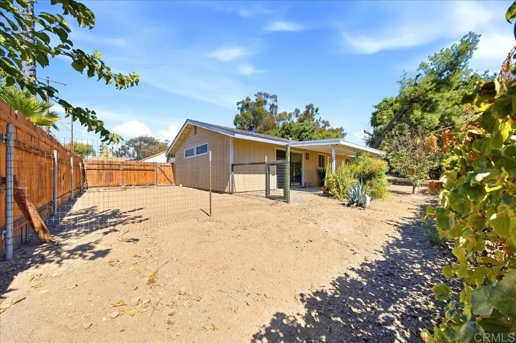 https://cdn.realtyfeed.com/cdn/127/307086163/0dfcc00618aeea12067975d69821debf.webp