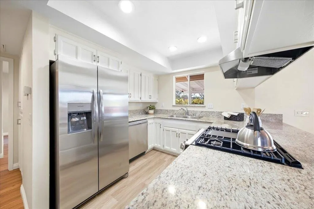 https://cdn.realtyfeed.com/cdn/127/307086163/9b13321caa598319ab1de8aa29462868.webp