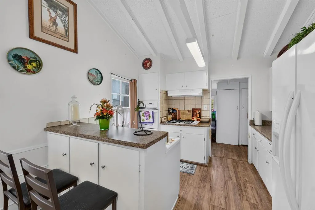 https://cdn.realtyfeed.com/cdn/127/307086225/78dd0414865c0e75f142c7055d595cf6.webp
