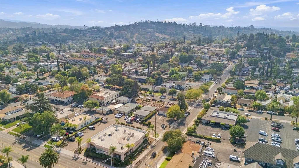https://cdn.realtyfeed.com/cdn/127/307086225/8efd31c26c609ef99fc62b0c167133b0.webp