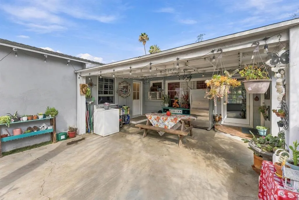 https://cdn.realtyfeed.com/cdn/127/307086225/8fd2da7e28991061a7dad7f76aa64afa.webp