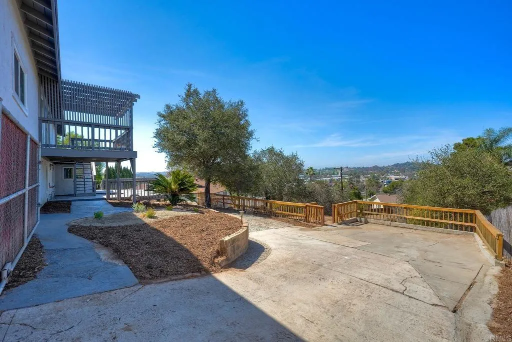 https://cdn.realtyfeed.com/cdn/127/307086259/30ec11720dbe09e5ab5a13d36337efd8.webp