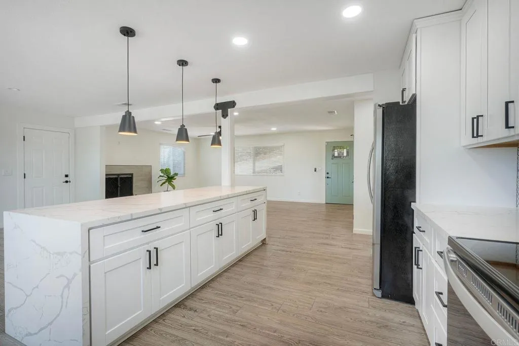 https://cdn.realtyfeed.com/cdn/127/307086259/6bd5229d81cfe03567a6836dc208bcd6.webp