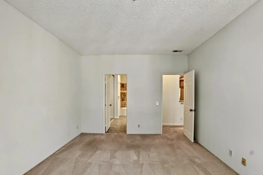 https://cdn.realtyfeed.com/cdn/127/307086287/31c1d60a67c89678f9c54eedbefd202a.webp