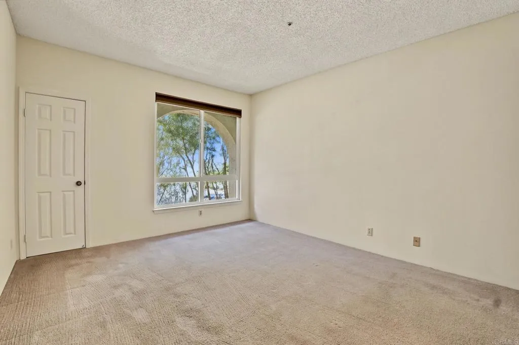 https://cdn.realtyfeed.com/cdn/127/307086287/8489b5349a0152d954322e78984b1fb3.webp