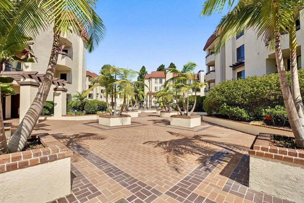 https://cdn.realtyfeed.com/cdn/127/307086287/8a2b8fc5e027c72a69d1bb8f650c891e.webp