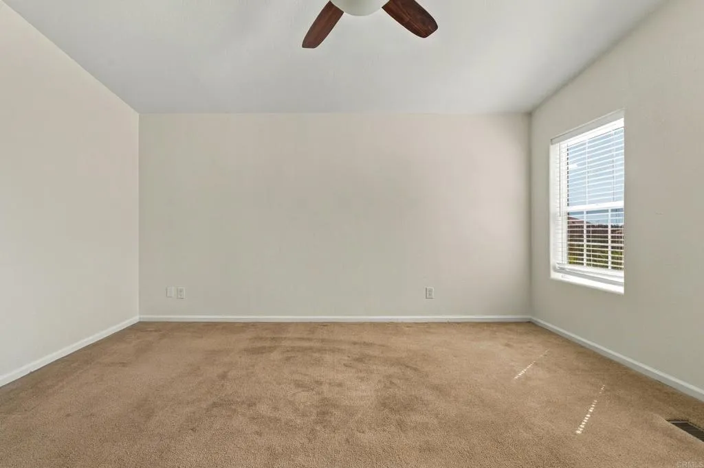 https://cdn.realtyfeed.com/cdn/127/307086340/2bb8605b0d702cea519ff12452e27019.webp