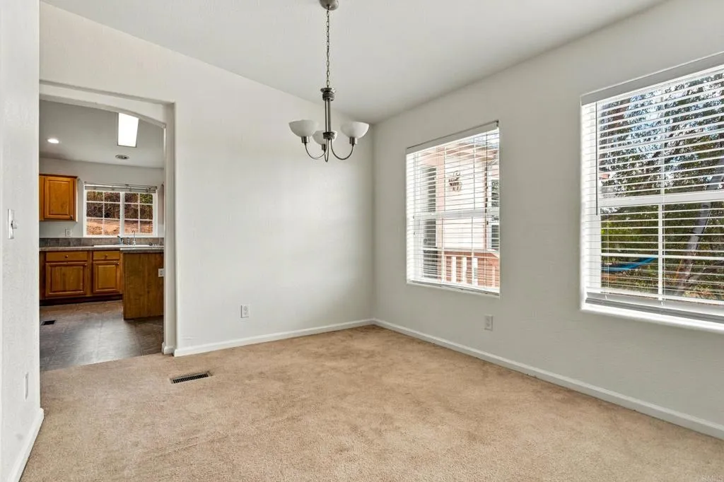 https://cdn.realtyfeed.com/cdn/127/307086340/424ec3453c925afd3ee0e6b3e5d22e7f.webp
