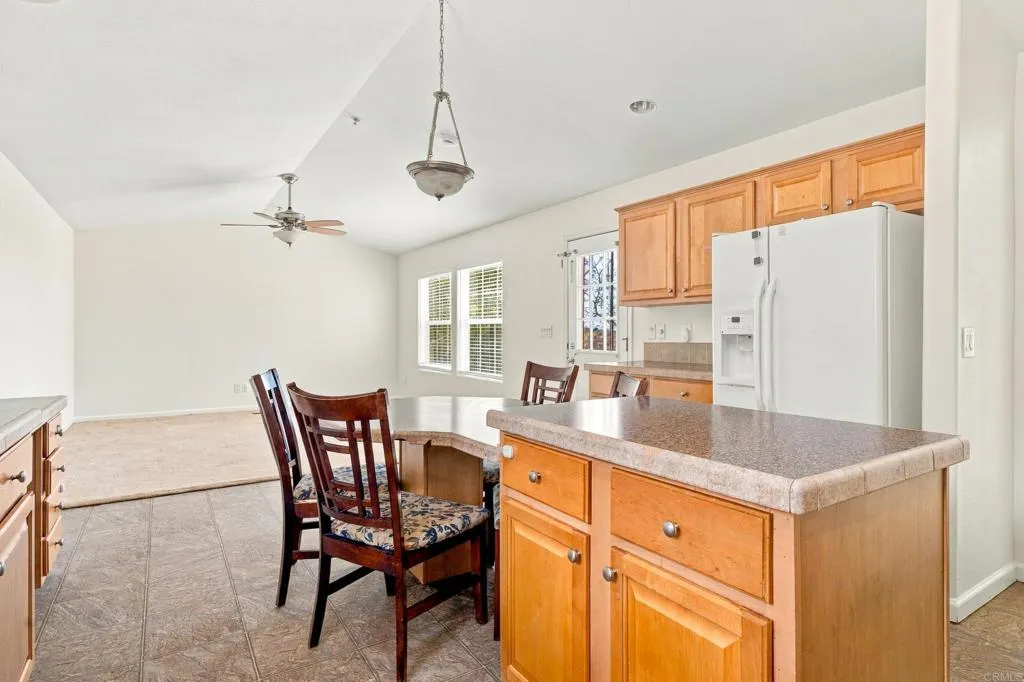 https://cdn.realtyfeed.com/cdn/127/307086340/592fe920da76f0189fae99a444d04bba.webp