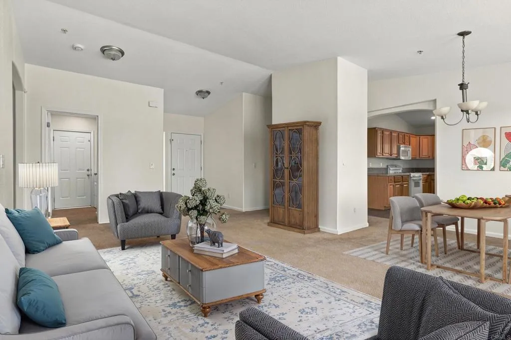 https://cdn.realtyfeed.com/cdn/127/307086340/7cf05b49fae70de9ff9bbb463e02578a.webp