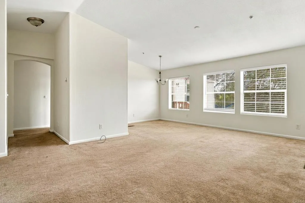 https://cdn.realtyfeed.com/cdn/127/307086340/bd65e4bc264a24f8806eccebd1b7a5e5.webp