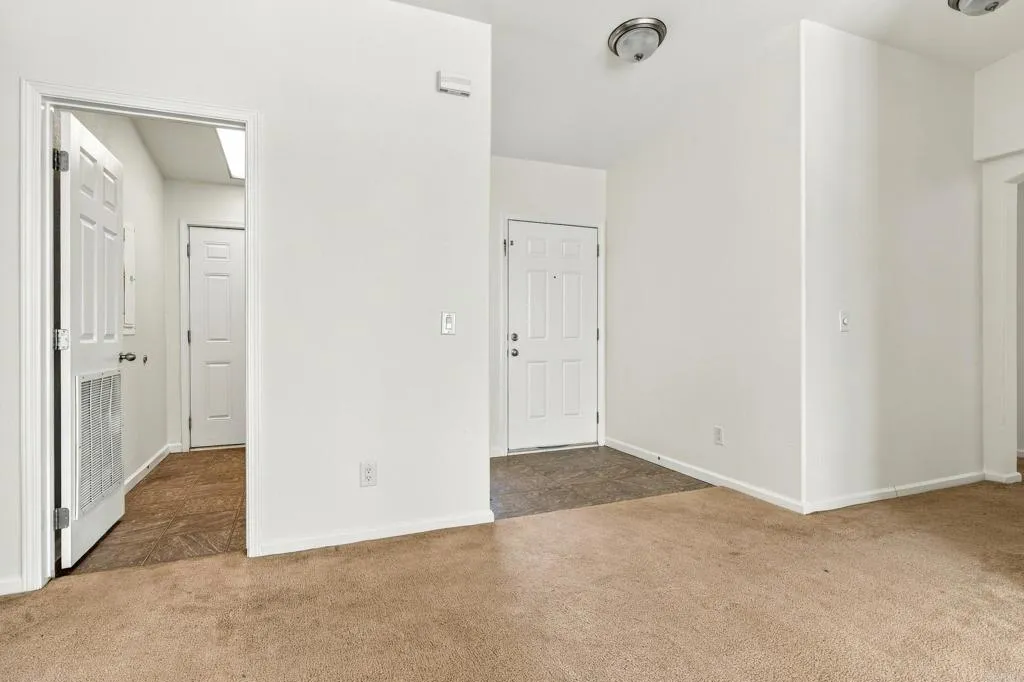 https://cdn.realtyfeed.com/cdn/127/307086340/befdfef9a11de97467d48841a30d7346.webp