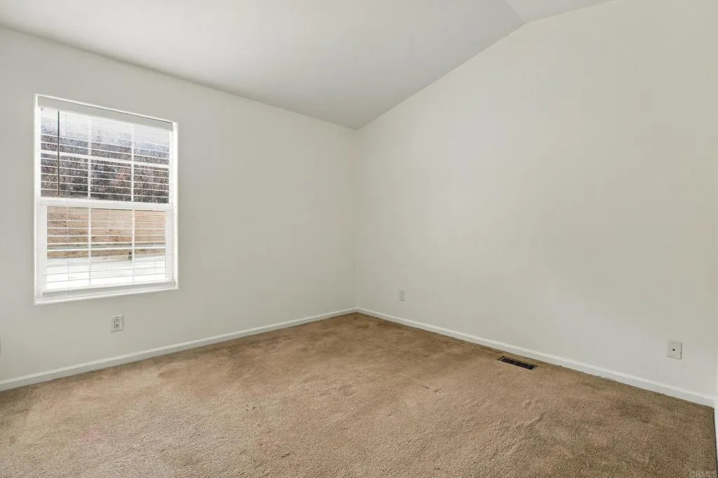 https://cdn.realtyfeed.com/cdn/127/307086340/f7551283acaf64a51b21320df3162756.webp