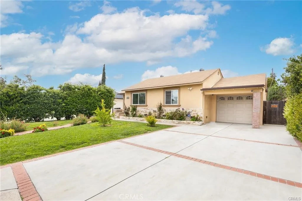 Van Nuys, CA 91405