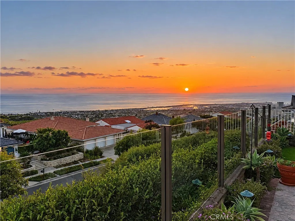 Corona Del Mar, CA 92625