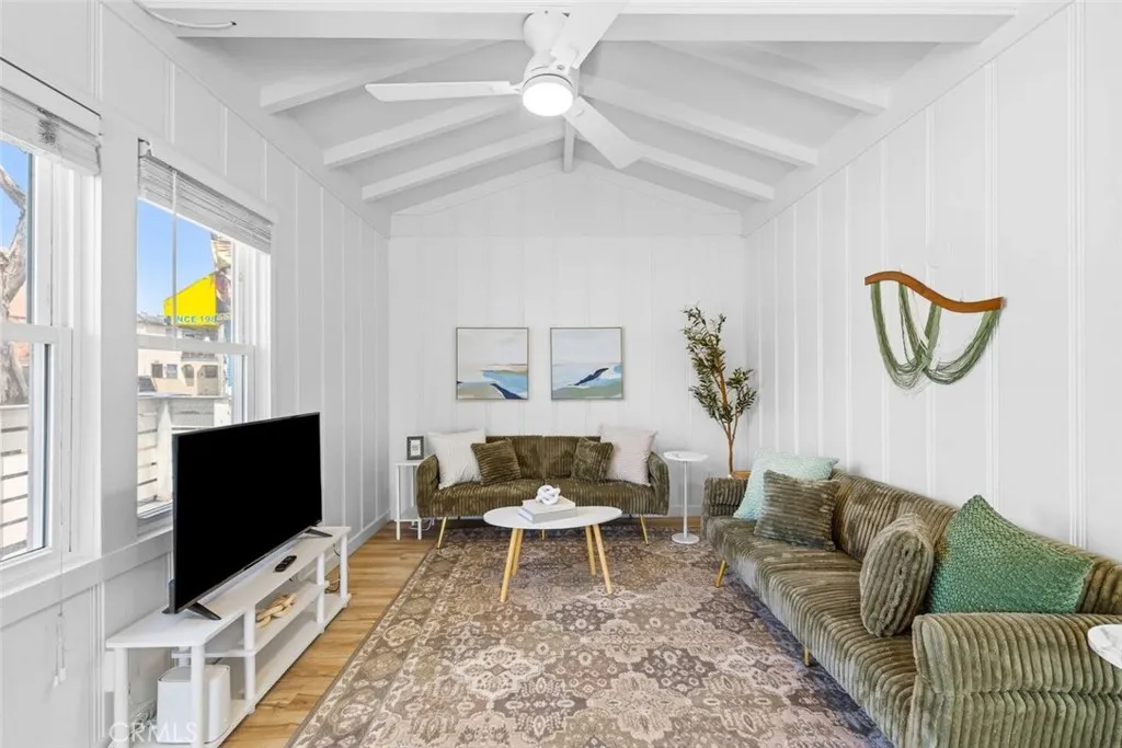 3855 Mission Boulevard, San Diego, CA 92109 - Photo 2 of 21, San Diego, CA