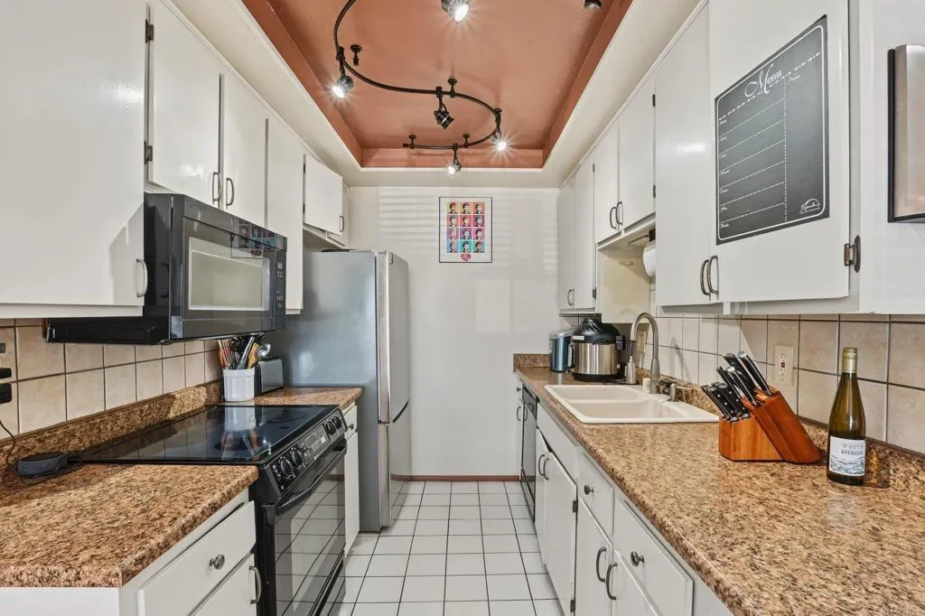 https://cdn.realtyfeed.com/cdn/127/307086453/44cc27003d6acdfd92077f9f6696da21.webp