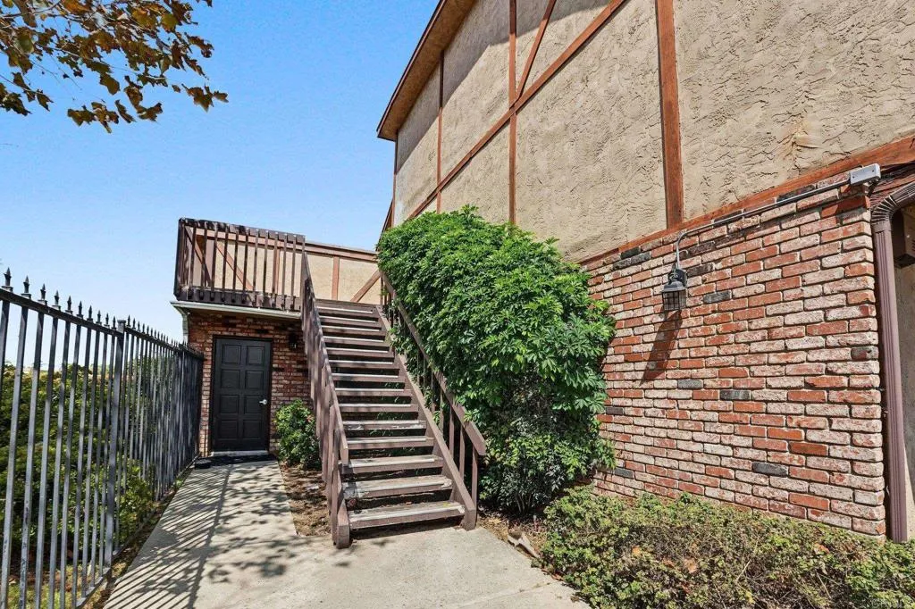 https://cdn.realtyfeed.com/cdn/127/307086453/6428eb8f428fed30ca64490023d7b5a9.webp