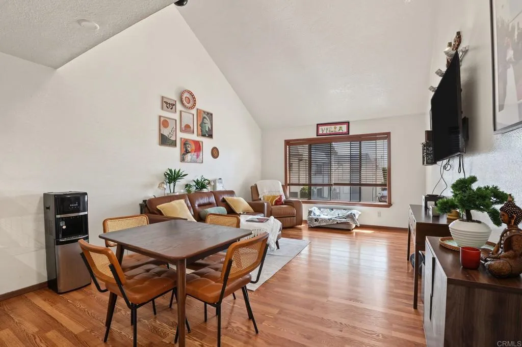 https://cdn.realtyfeed.com/cdn/127/307086453/b08f5a1800b0733b3755dfdadee2ef11.webp