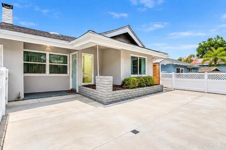 https://cdn.realtyfeed.com/cdn/127/307086571/0d7eca57721eb961db4c874a942be573.webp