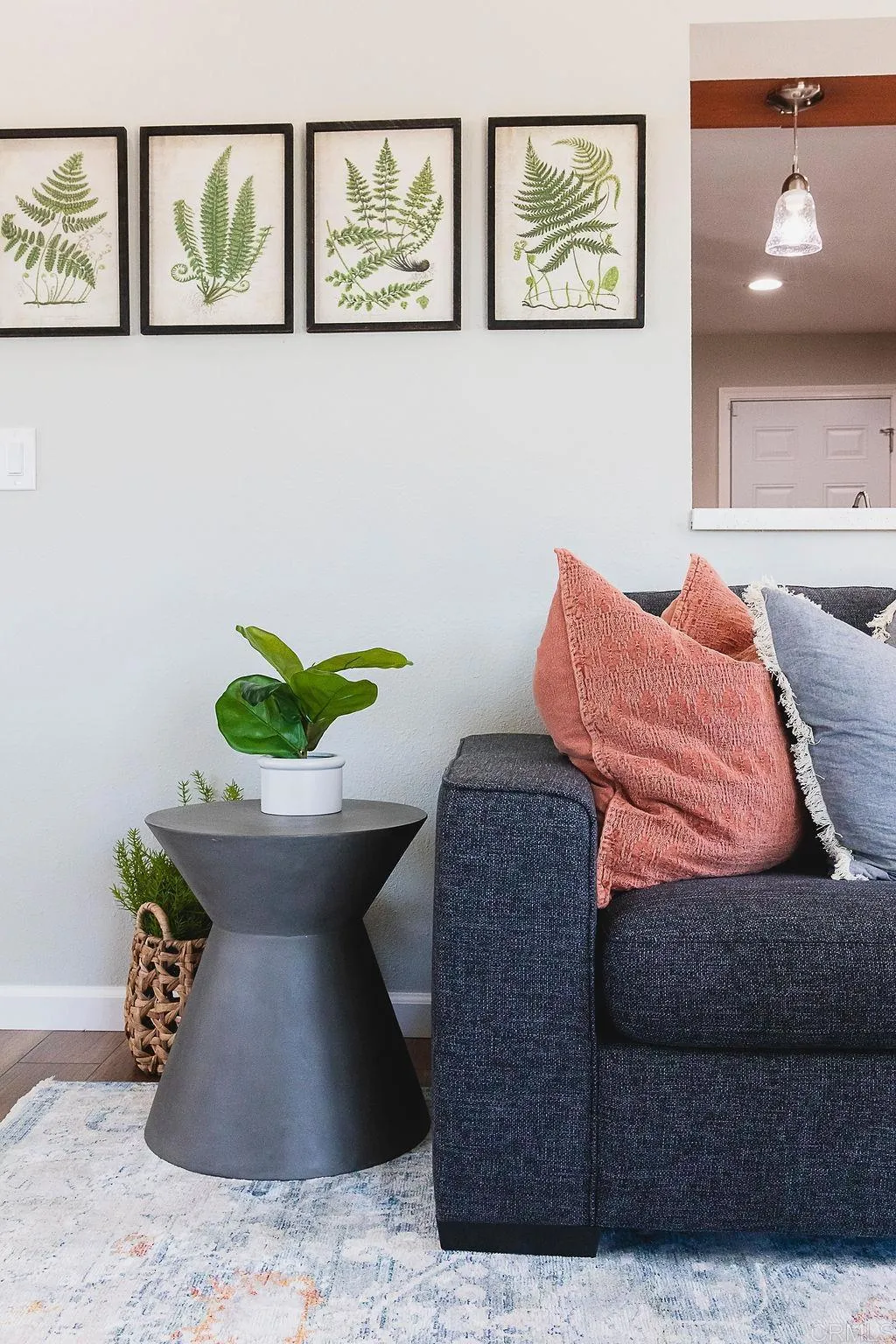 https://cdn.realtyfeed.com/cdn/127/307086571/ce25e91b42e1b899b58353c68ac28190.webp