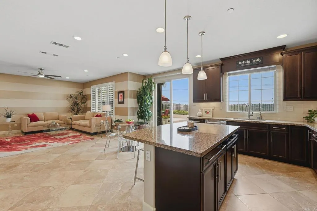 https://cdn.realtyfeed.com/cdn/127/307086598/e3868cd53c86483a2665bbab6a8ee91a.webp