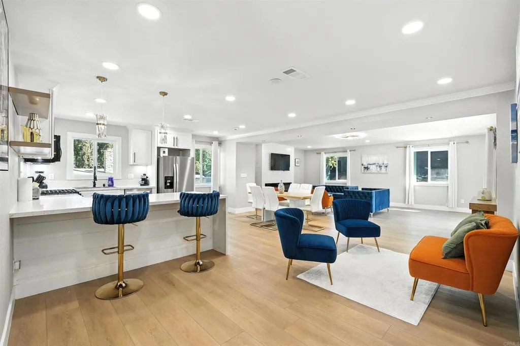 https://cdn.realtyfeed.com/cdn/127/307086702/53d81089c6386a9ed42bb7157f2accd3.webp