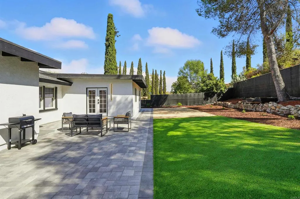 https://cdn.realtyfeed.com/cdn/127/307086702/69dda989623f526816985282bb22e0bf.webp