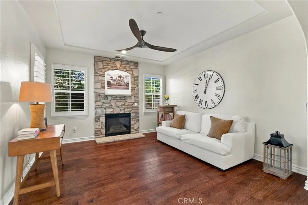 https://cdn.realtyfeed.com/cdn/127/307086709/aaac33a6e83626aa4af38d06ecf1b1c5.webp