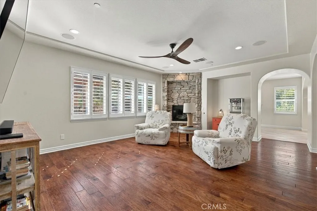 https://cdn.realtyfeed.com/cdn/127/307086709/e33ca70b46a3d35dce25184ef74cfaba.webp
