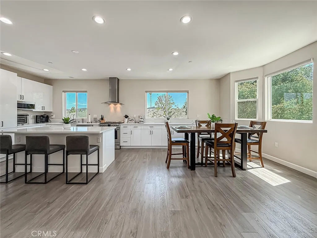 Thousand Oaks, CA 91360