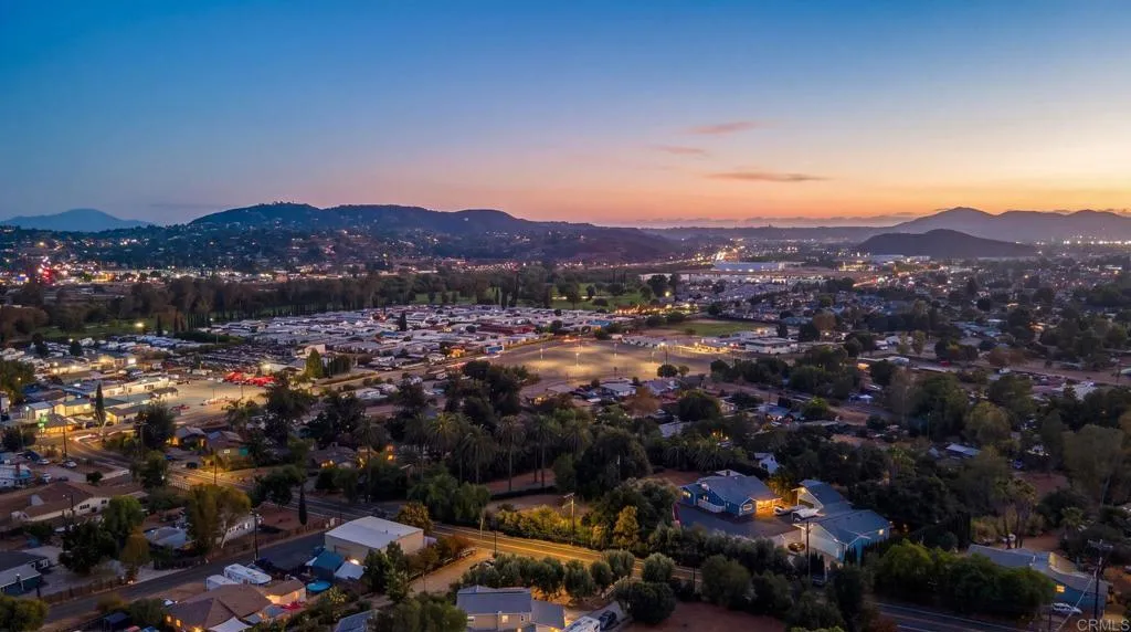 https://cdn.realtyfeed.com/cdn/127/307086825/5f64d473c37fa46712adb53d77bd1e31.webp