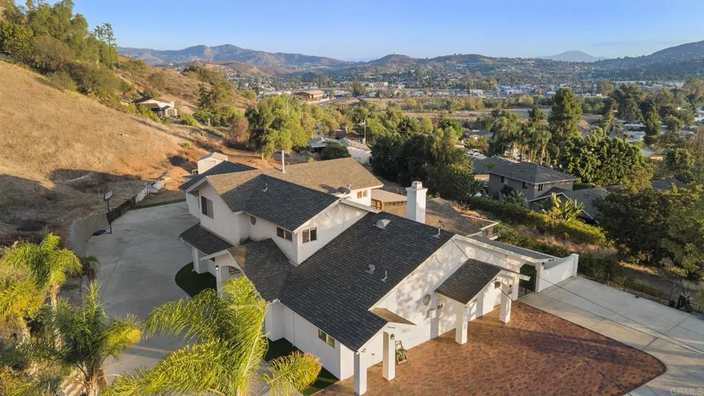 https://cdn.realtyfeed.com/cdn/127/307086825/8e7e79cc5c9a8ffdb63ba6a04b28d78e.webp