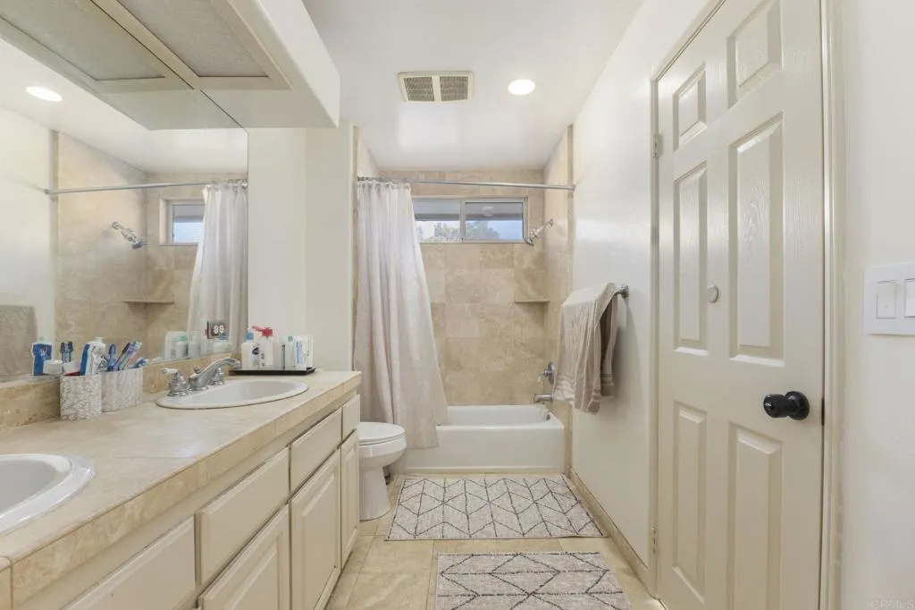 https://cdn.realtyfeed.com/cdn/127/307086825/f6642311fc18789c0b13af50375f65bf.webp