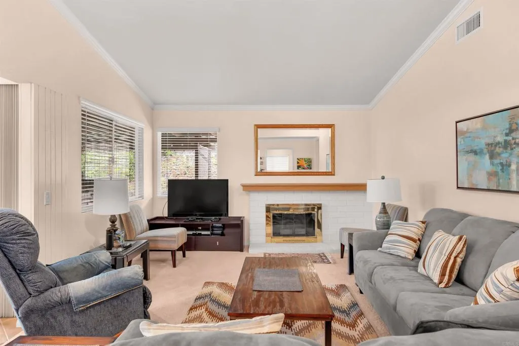 https://cdn.realtyfeed.com/cdn/127/307086828/c7e1760c51ae66f0bde91f5238b76ee7.webp