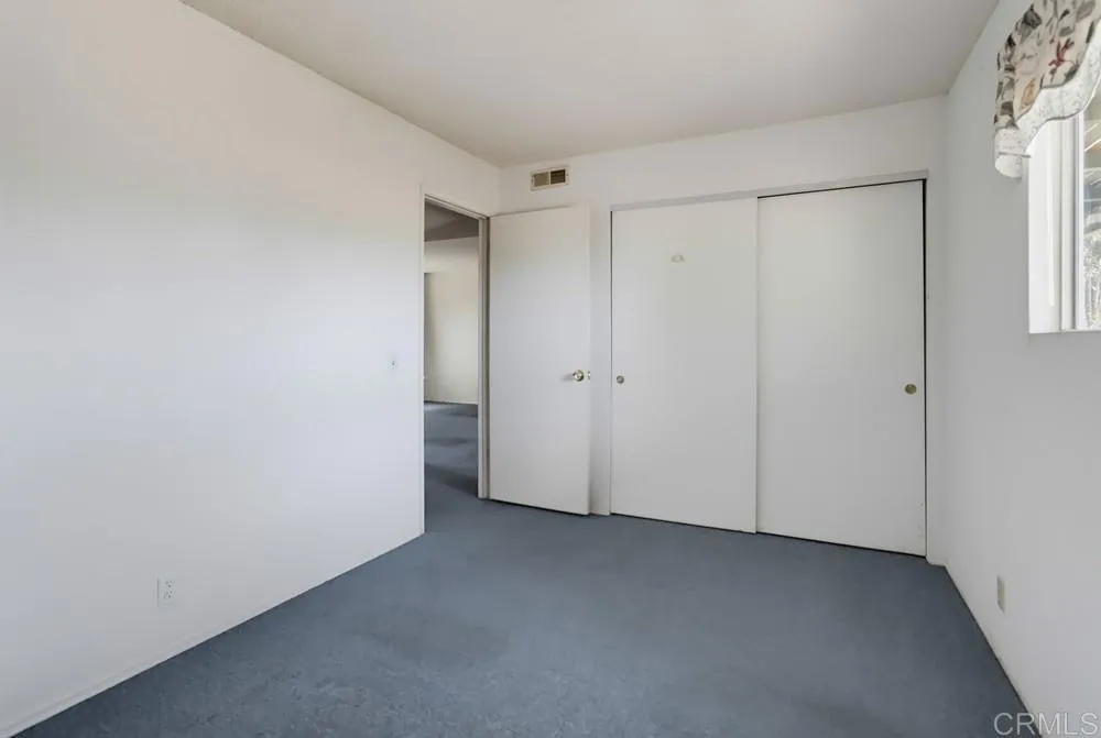 https://cdn.realtyfeed.com/cdn/127/307086831/05356fb24c460ae4bddbbf12cdbf228c.webp