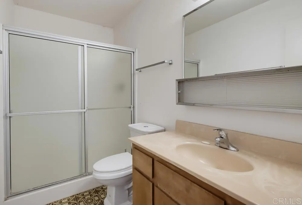 https://cdn.realtyfeed.com/cdn/127/307086831/15941bead2b8982d8d3a40727a9f9bf5.webp
