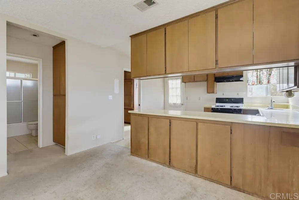 https://cdn.realtyfeed.com/cdn/127/307086831/5d621b22beea0786141dbfef6945d2a2.webp