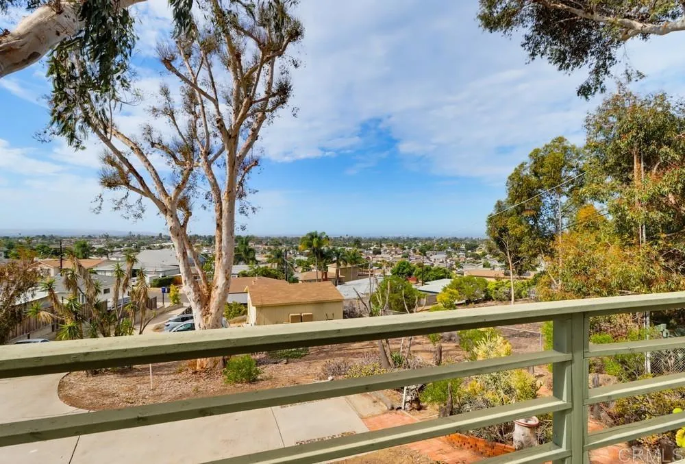 https://cdn.realtyfeed.com/cdn/127/307086831/6ac2bc89bc87cb23057b8bd4bce594cc.webp