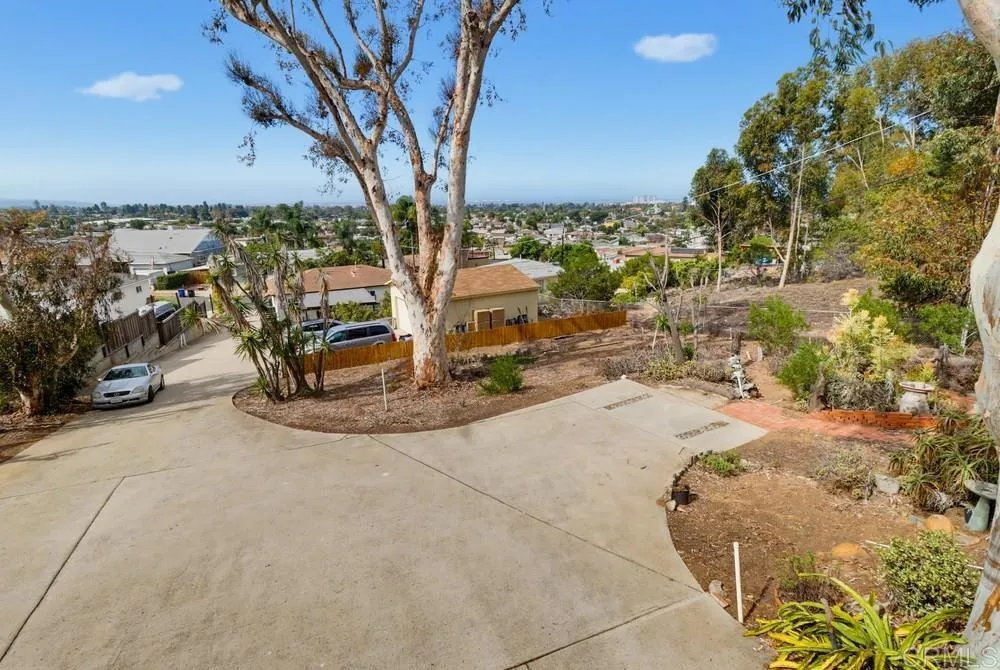 https://cdn.realtyfeed.com/cdn/127/307086831/e0d00b92f2c5e9205e5e2fb5594ac004.webp