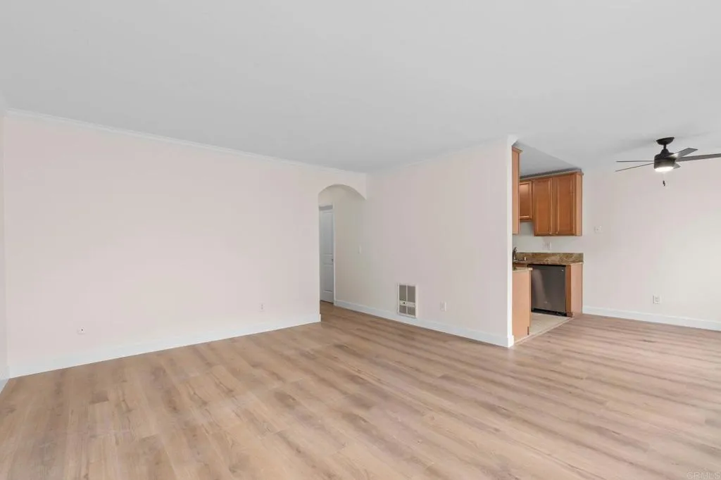 https://cdn.realtyfeed.com/cdn/127/307086938/1ba4bdf3d77e4ee661bf1e1d5393c261.webp