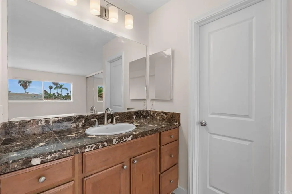 https://cdn.realtyfeed.com/cdn/127/307086938/4305ede488d2ac66efa03aa984085f3b.webp