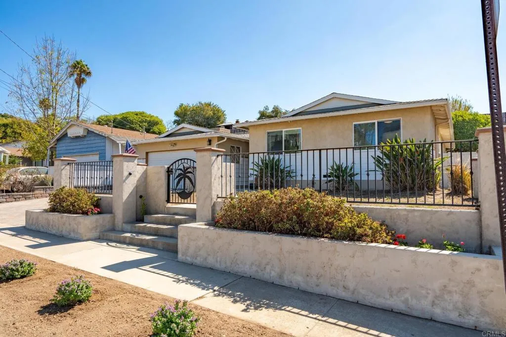https://cdn.realtyfeed.com/cdn/127/307086941/238171f0ff026cd165be99702d367189.webp