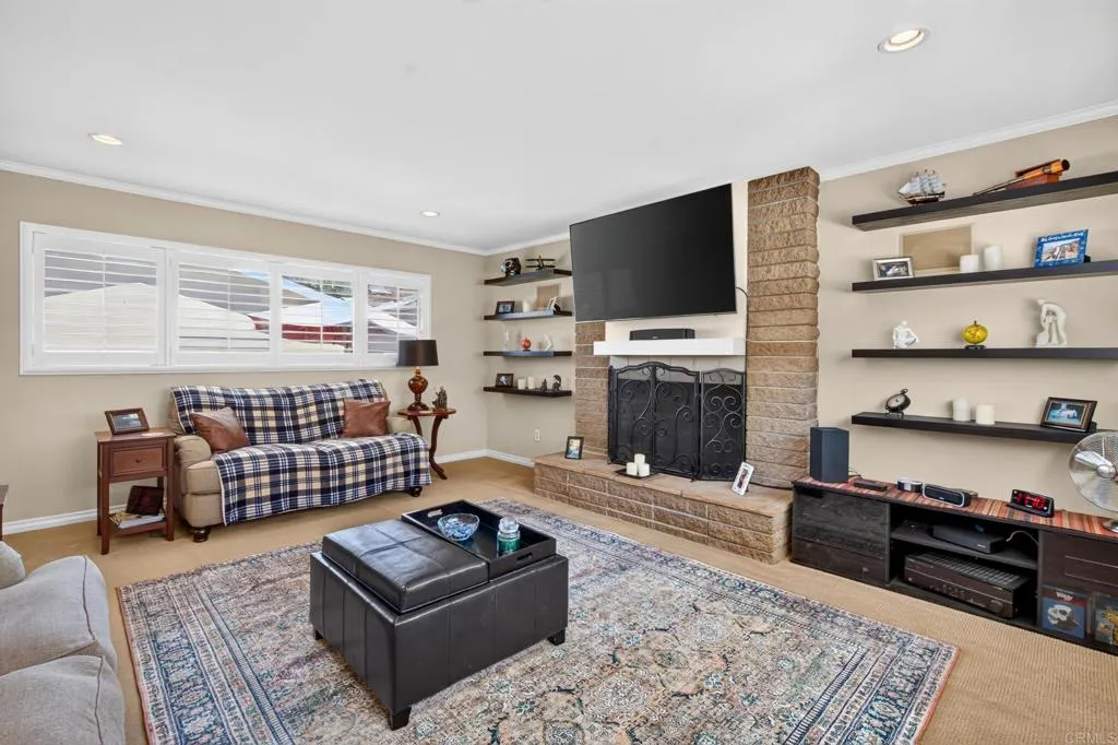 https://cdn.realtyfeed.com/cdn/127/307086941/465fbb3c652f3195e31acb2f85c57a58.webp