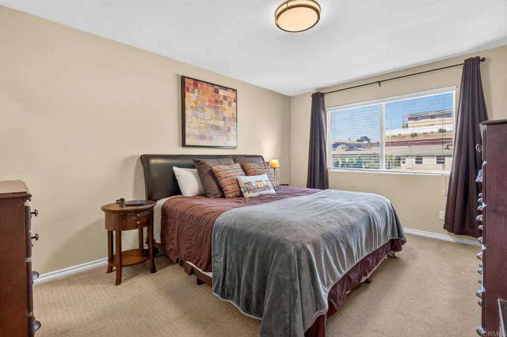 https://cdn.realtyfeed.com/cdn/127/307086941/f217e984de97f5339988d424692dd5f9.webp
