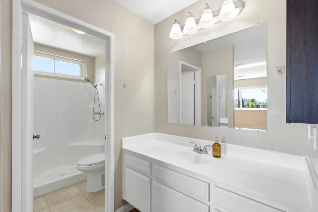 https://cdn.realtyfeed.com/cdn/127/307086947/7d61f94e6768351493859ddd2a14c6cf.webp