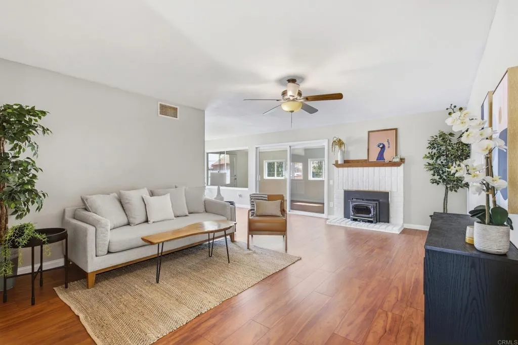 https://cdn.realtyfeed.com/cdn/127/307086947/c71b3e2ca1c4ba6e0921c9f0e2c54718.webp