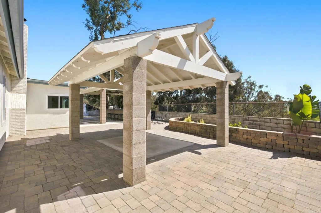 https://cdn.realtyfeed.com/cdn/127/307086947/f365976a9e806bccc48a3049014abc52.webp